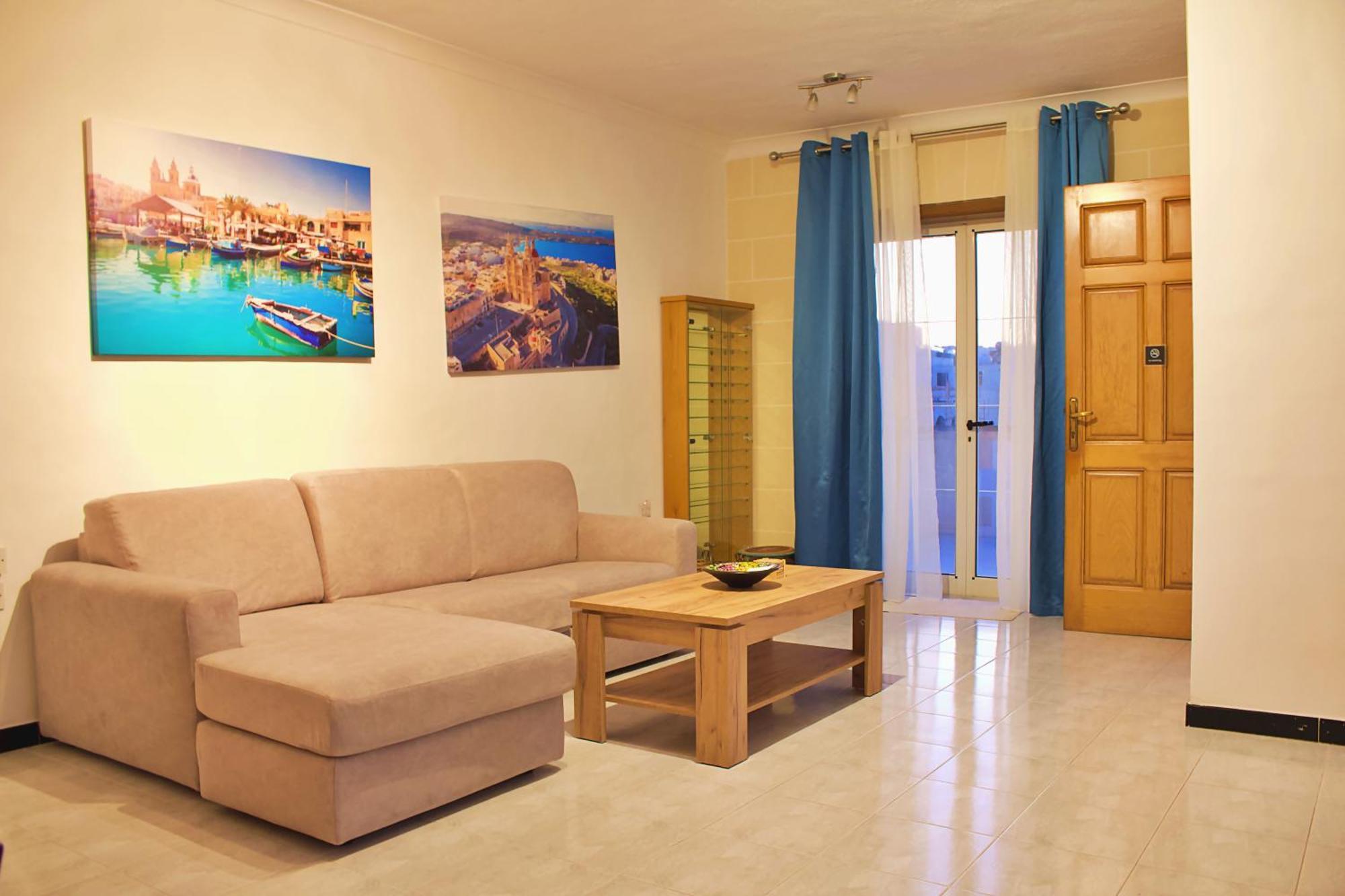 Green Grove Guest House Saint Julian's Bagian luar foto